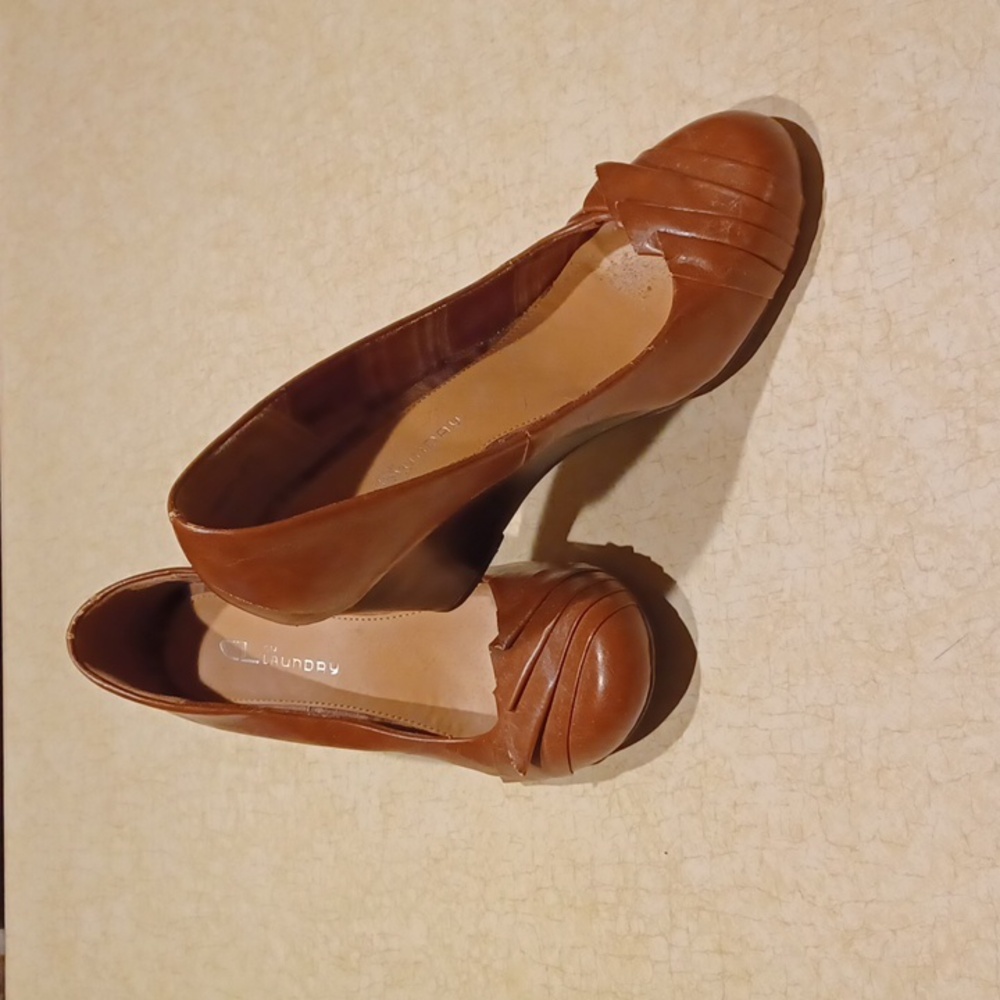 Size 8 Brown Wedges